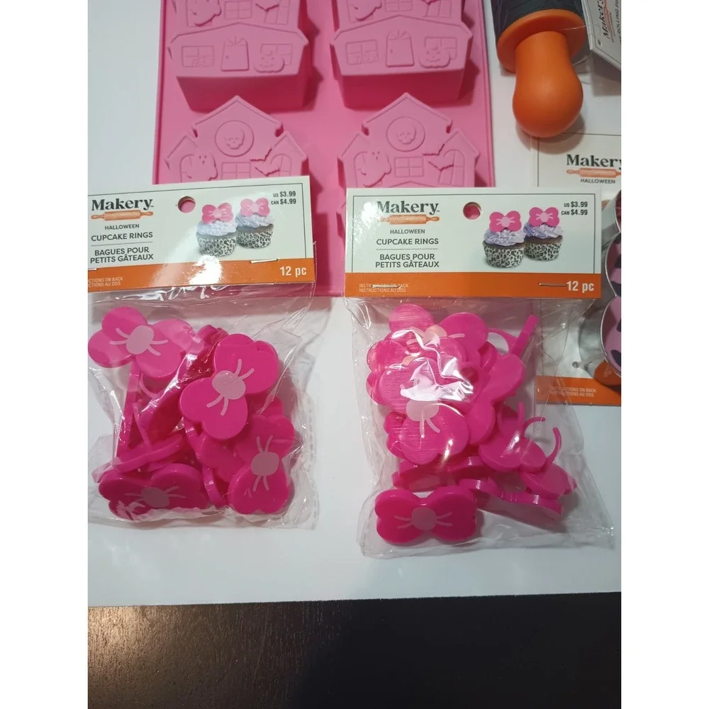 Makery Halloween Baking Lot Pink Haunted House Silicone Mold Rolling Pin Bags
